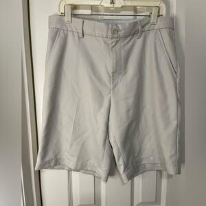 Greg Norman For Tasso Ella Beige Lightweight Golf Shorts size 32